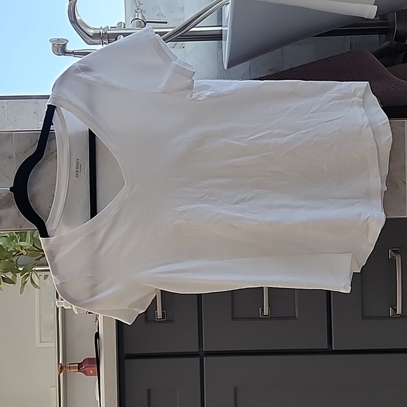 2 white shirts for price of 1 - Picture 4 of 5